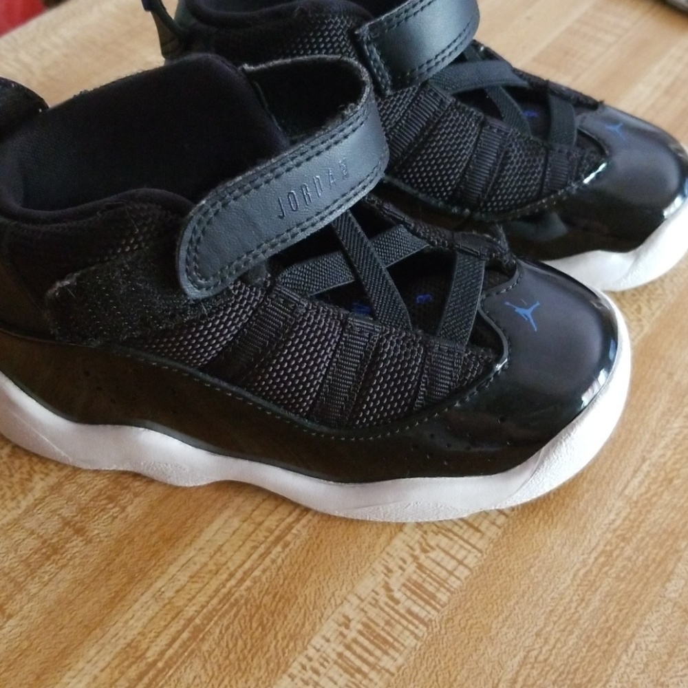 Kids shoes